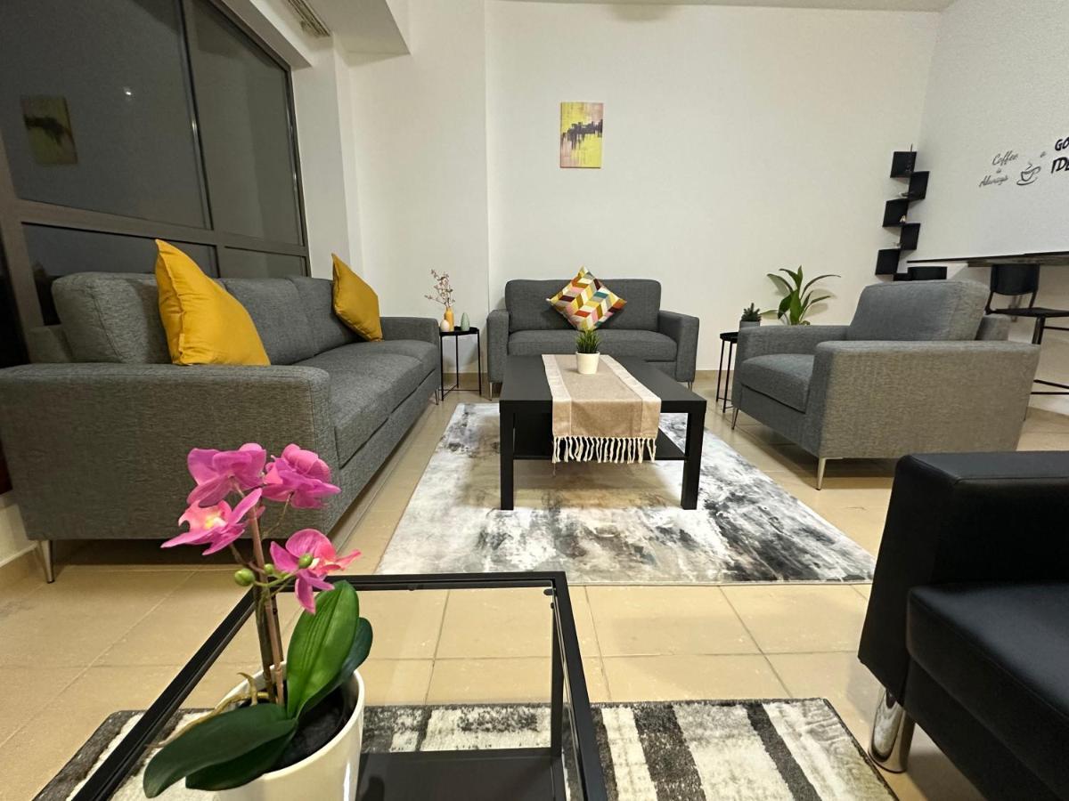 Moonlight Jbr Hostel Dubai