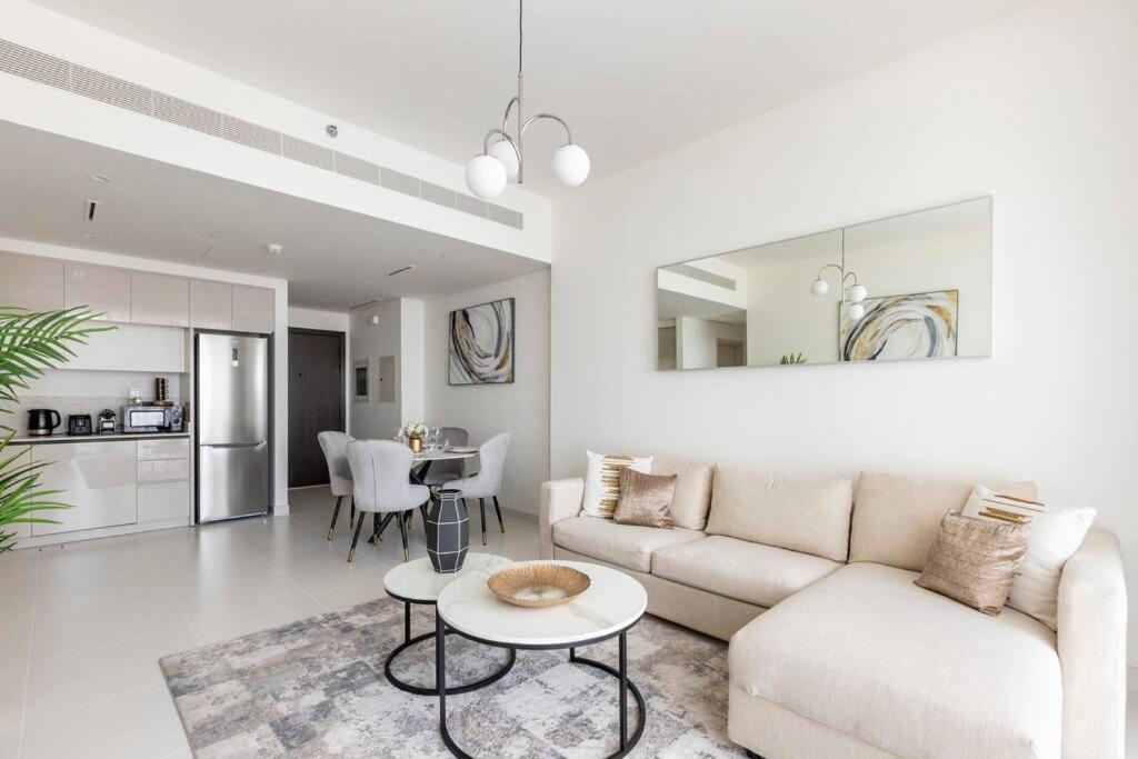 Luxury Beach Front 1br Apartment Dubai