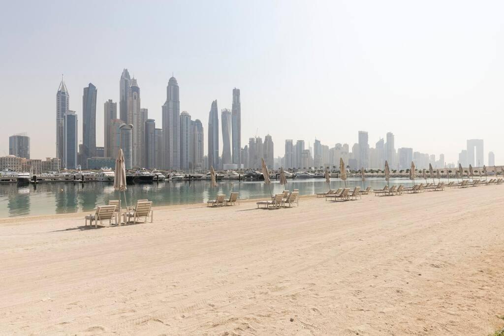 Luxury Beach Front 1br Apartment
