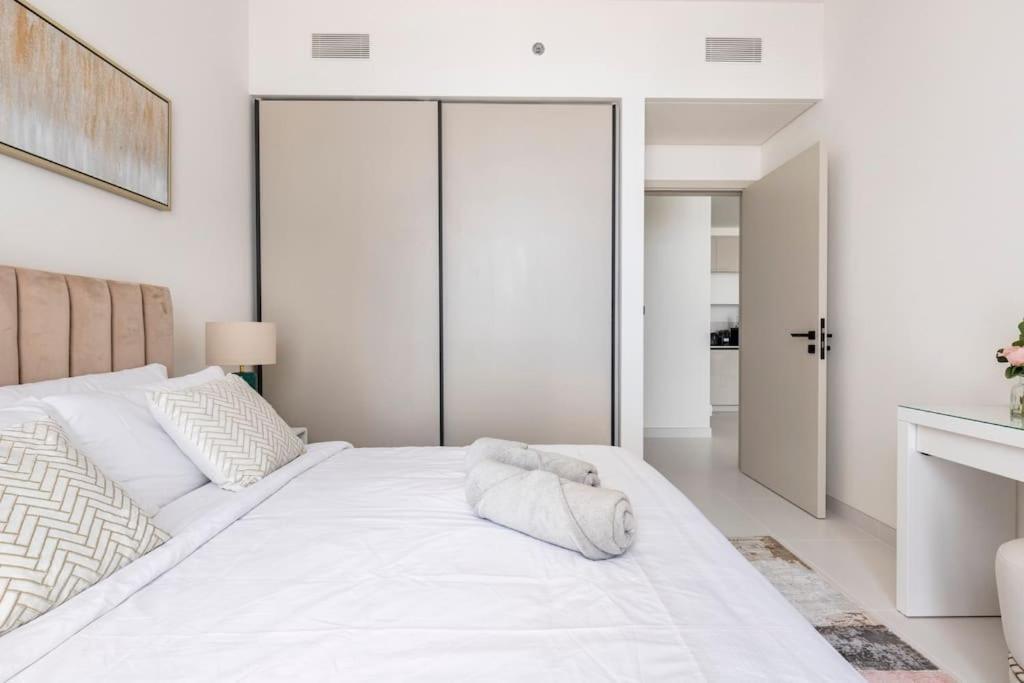 Luxury Beach Front 1br *