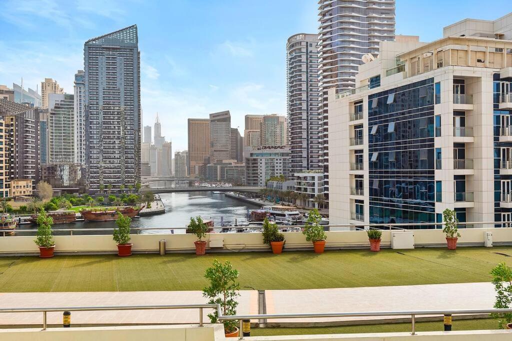 Tranquil Marina By Jbr Beach, Marina Mall, Metro Apartment