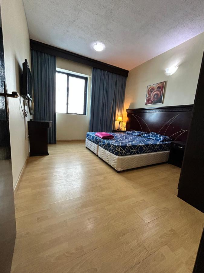 Hospedagem domiciliar Deluxe Master Private Bedrooms Near Deira Center