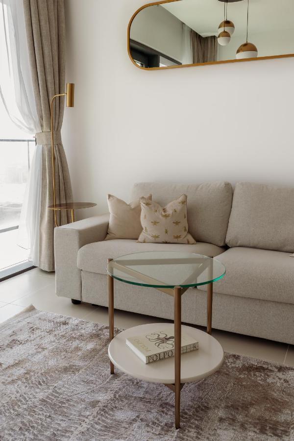 Apartment Luxe Nautical Style 2 Bd In Vida Yacht Club *