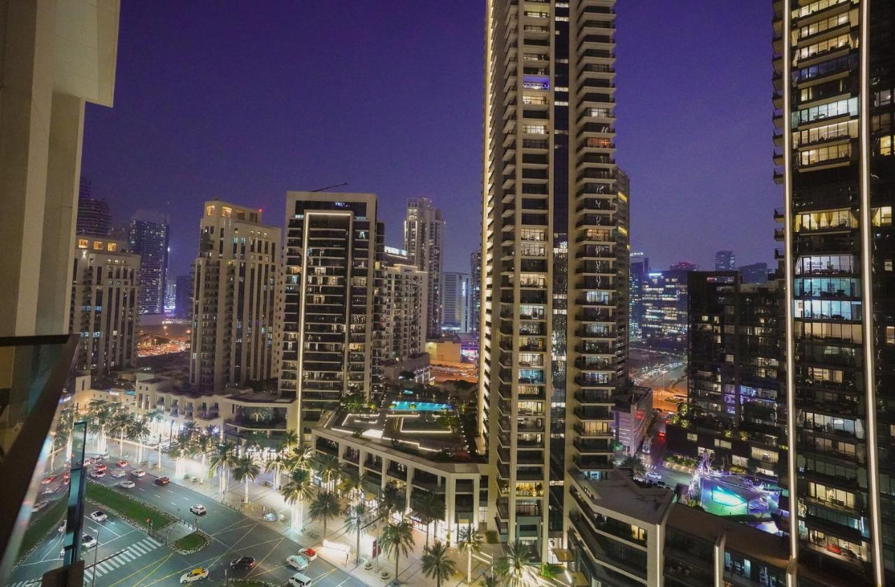 Citihome-1br In Act One With Burj Khalifa View At Pool Dubai