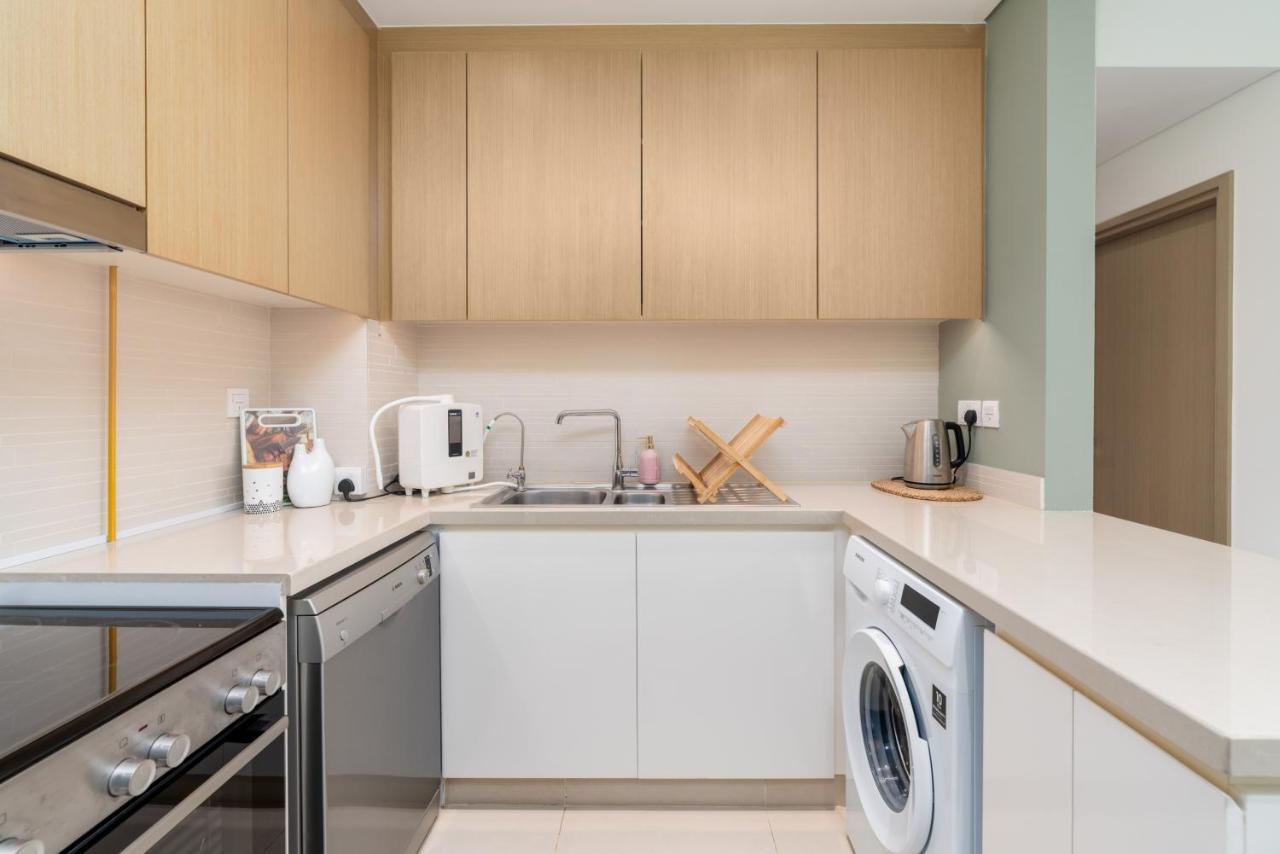 Apartment Arbab Homes Luxurious 2br-high Floor-sea View-emaar 5242-dubai Marina Dubai