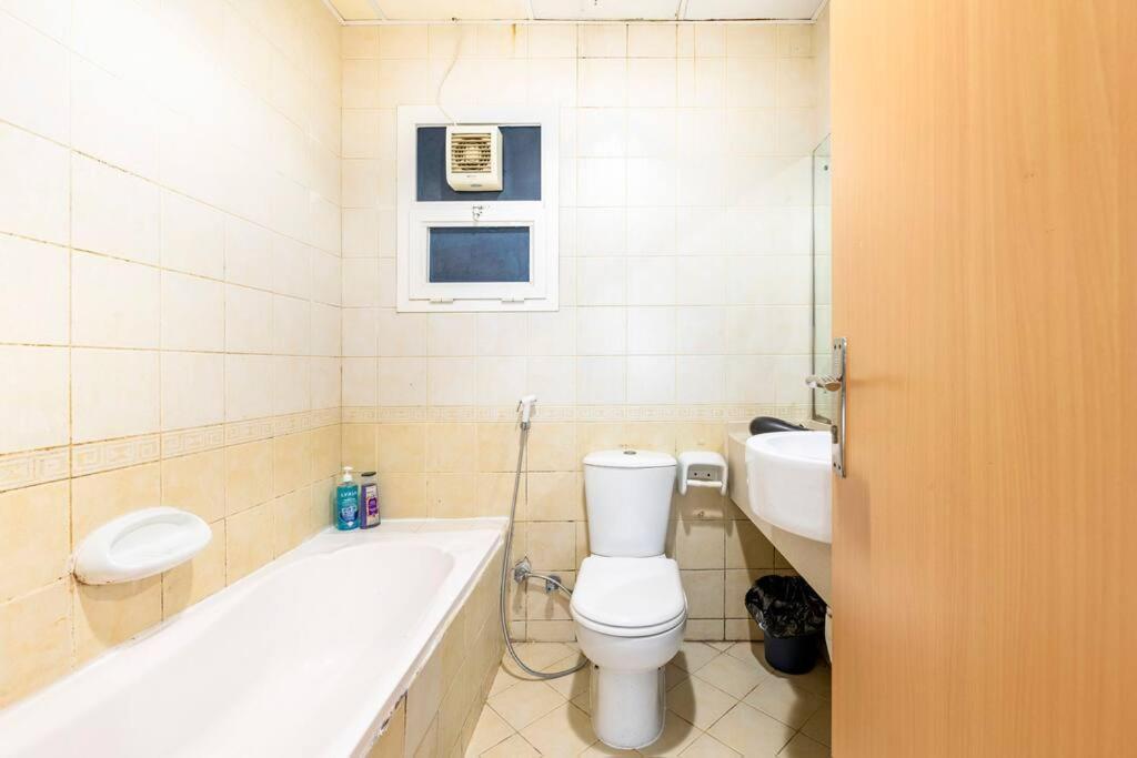 Amazing 1br At Silicon Oasis For Family *