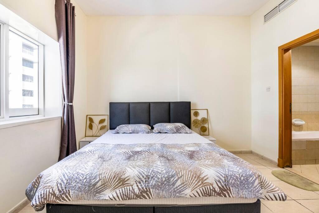 Apartment Amazing 1br At Silicon Oasis For Family Dubai