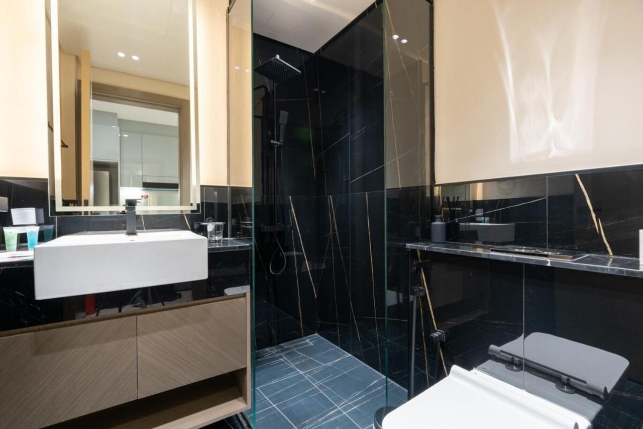Contemporary Business Bay! Apartment Dubai