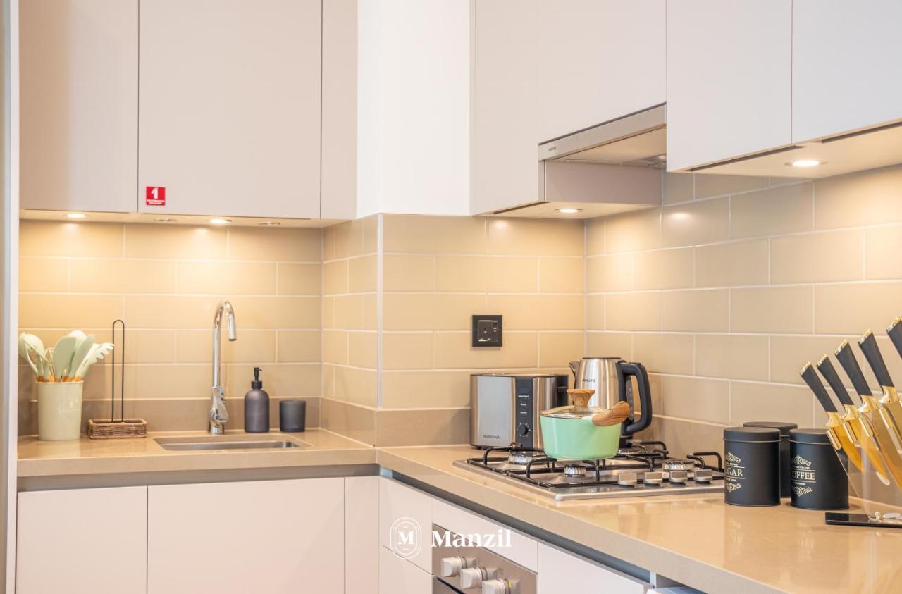 Manzil - 2br In Sobha Creek With Burj View * Dubai