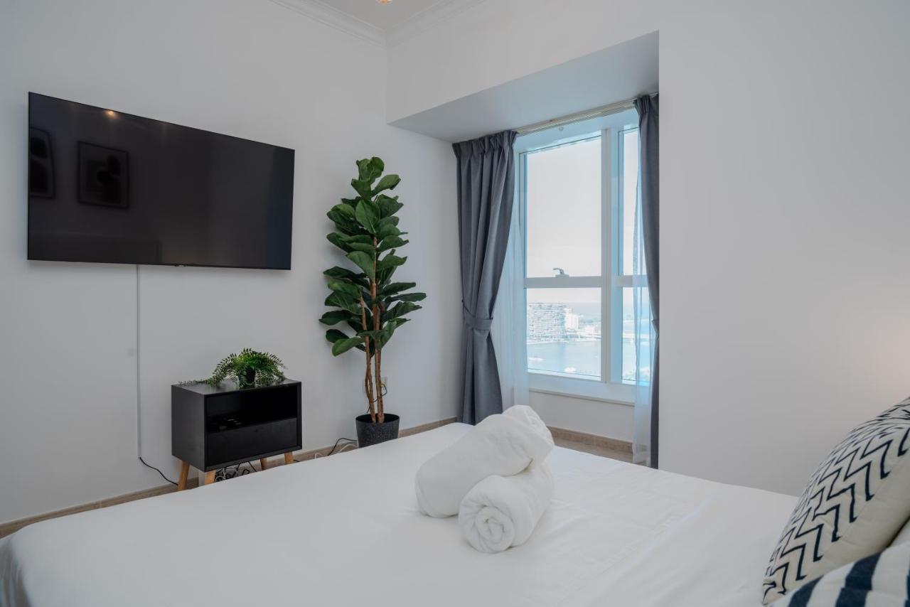 Apartment 360 Views Marina! Stunning 2br En *