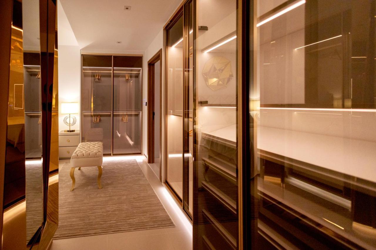 Vida Marina & Yacht Club , And Residences , Luxurious 2br