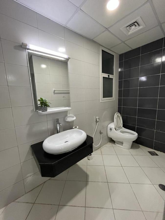 Apartment Nest At Marina Dubai