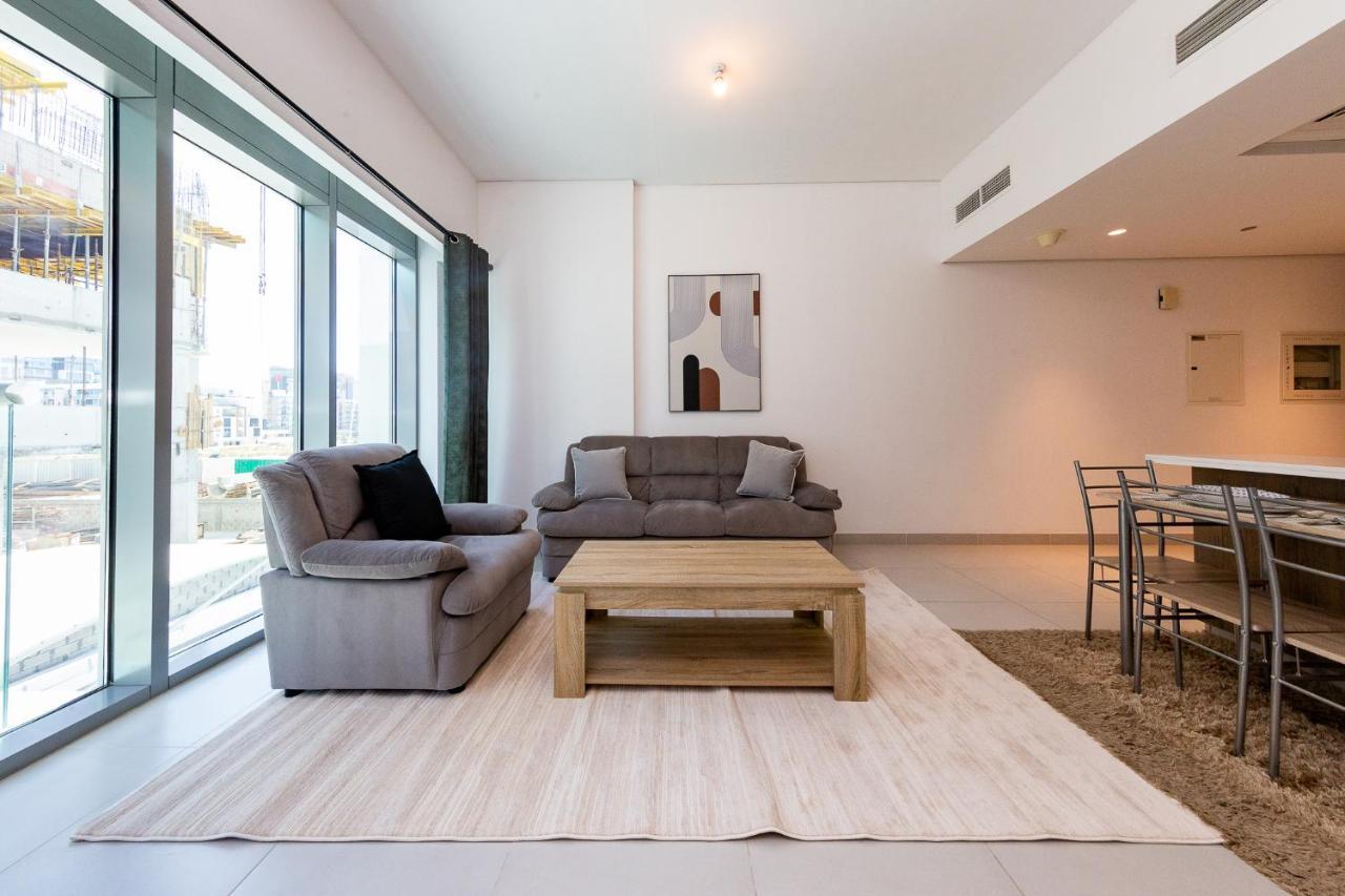 Beautiful Contemporary 1br Apt - Al Barsha South Apartment *