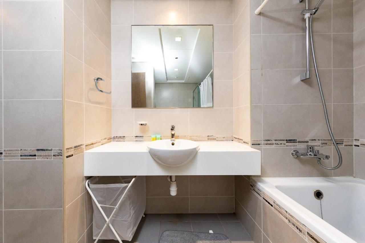 Beautiful Contemporary 1br Apt - Al Barsha South
