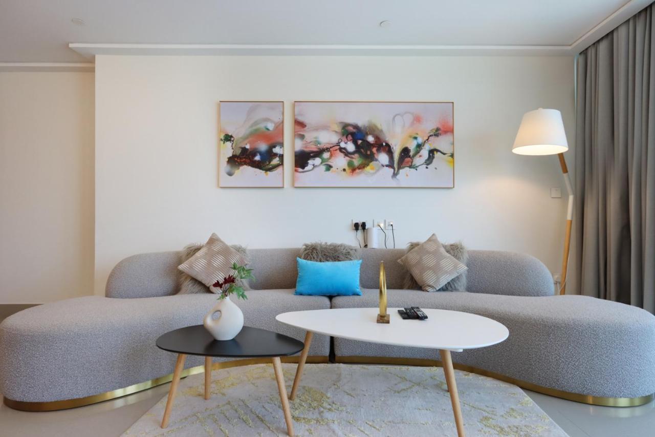 Daire Livbnb Suites-spectacular 2br Burj Fountain Views Dubai