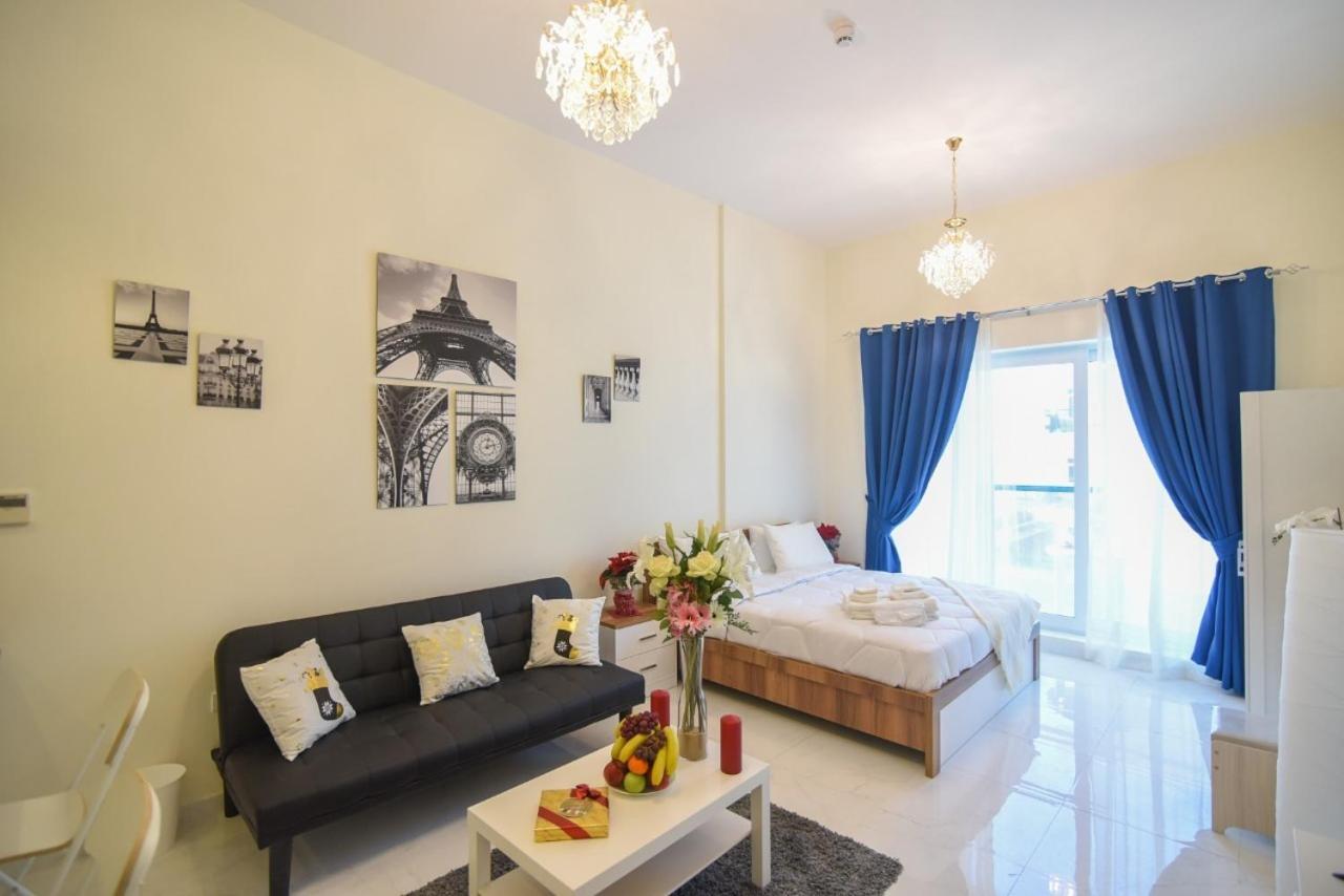 Apartment Mk By Azco *