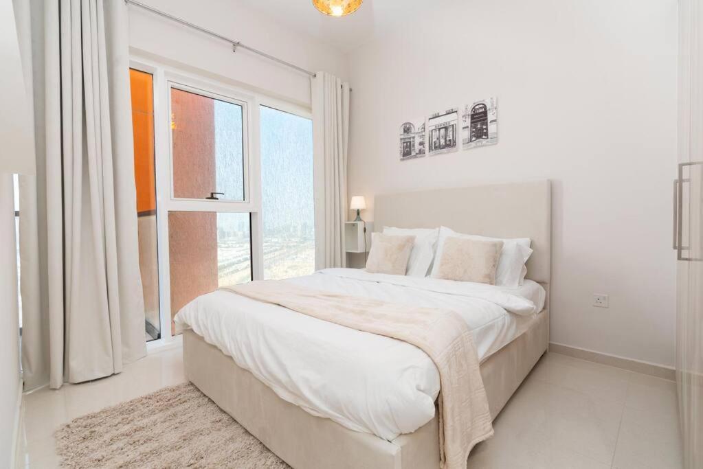 Creme De La Cozy 1 Bedroom *