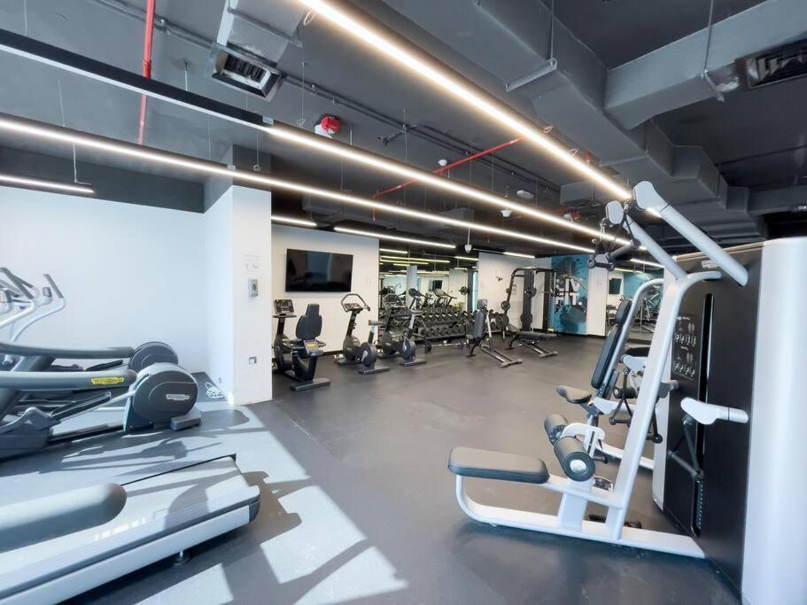 Apartment New Listing - Czechin - Jbr A Few Steps Away