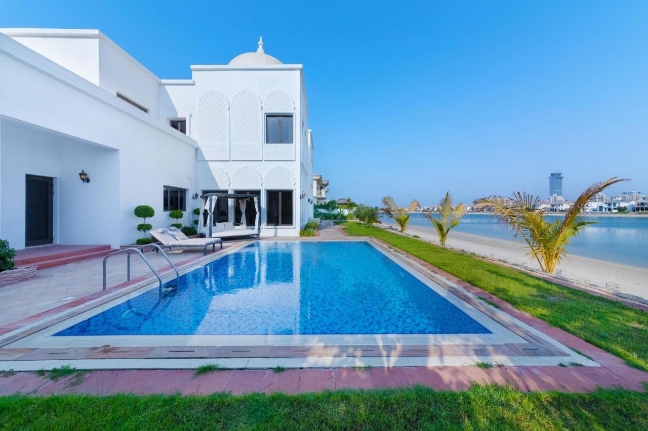 Frond K, Beachfront Villa, Palm Jumeirah - Mint * Dubai