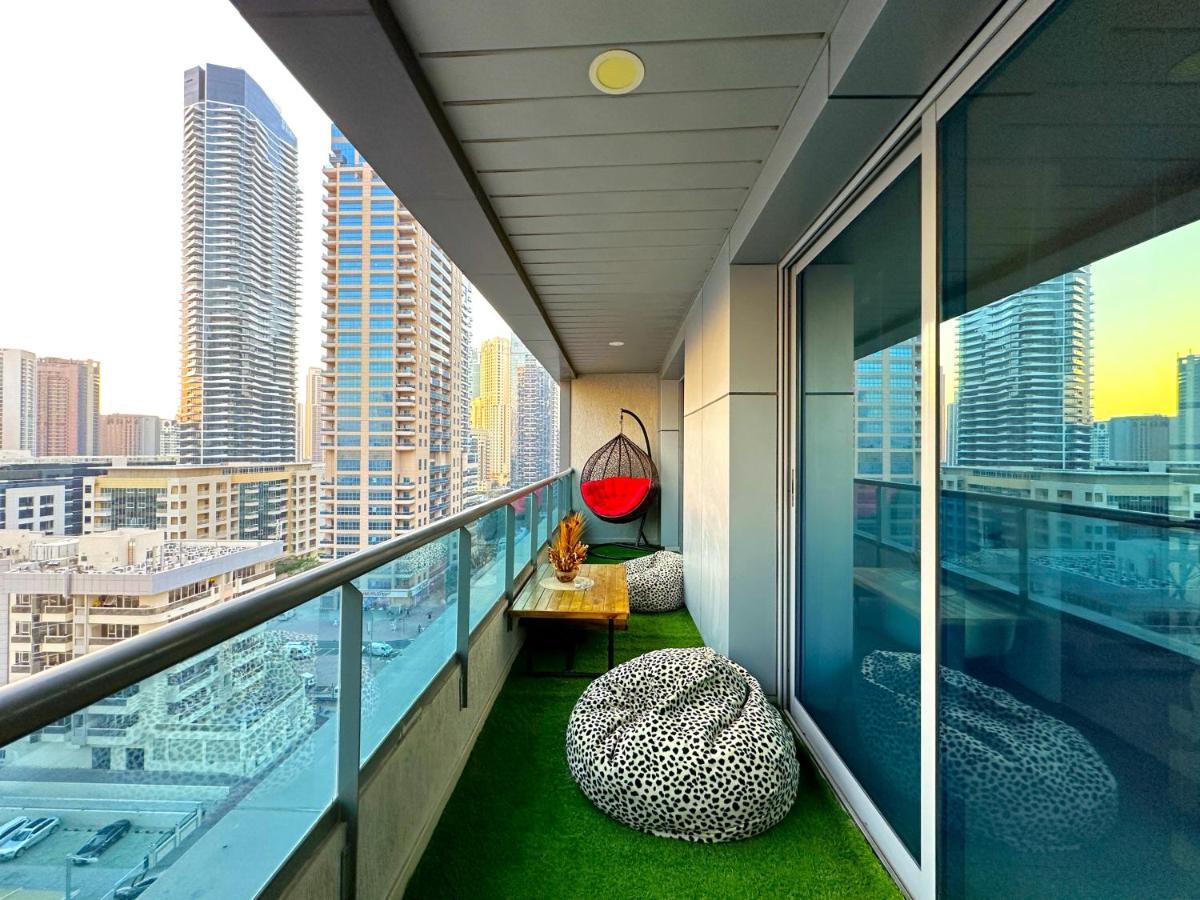 Apartment Luxury & Centric Flat With Balcony Views In Marina *