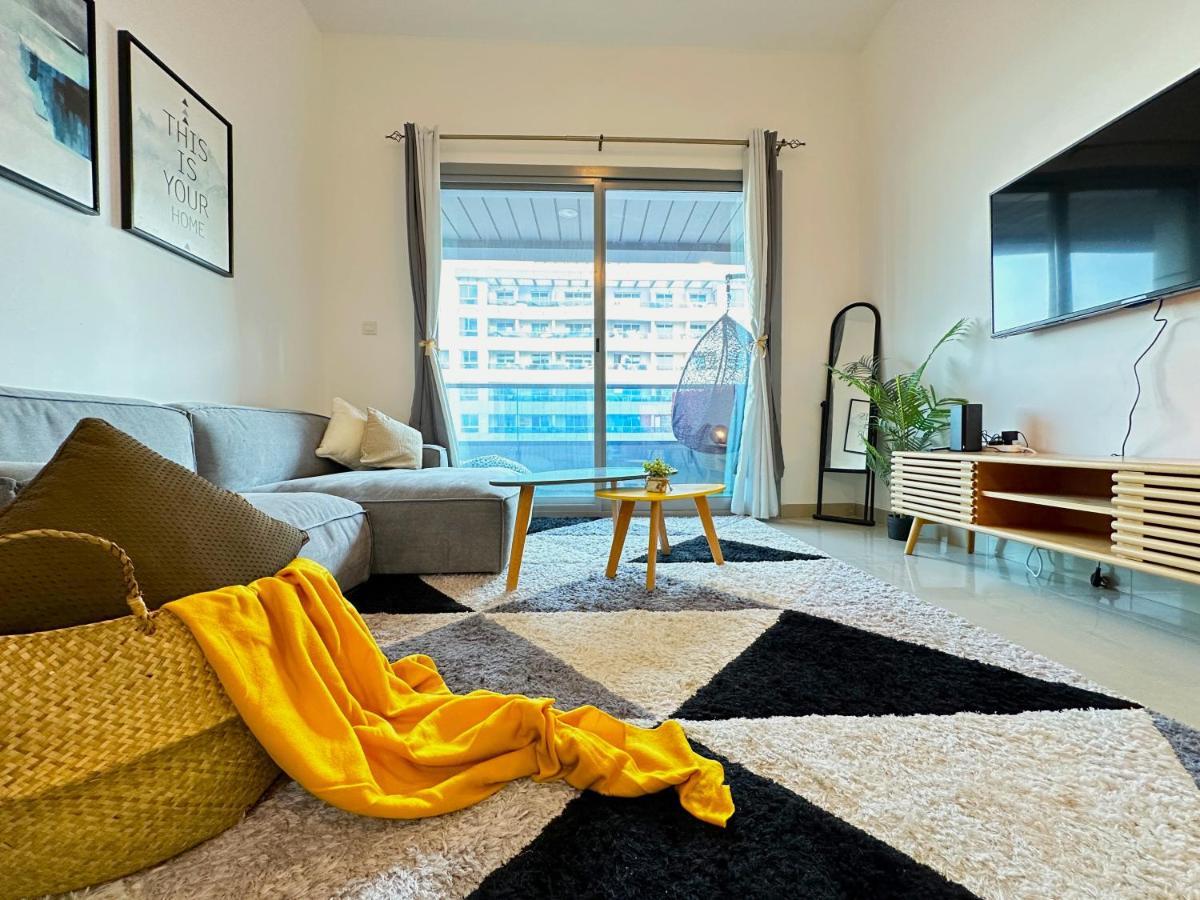 Luxury & Centric Flat With Balcony Views In Marina Apartment *