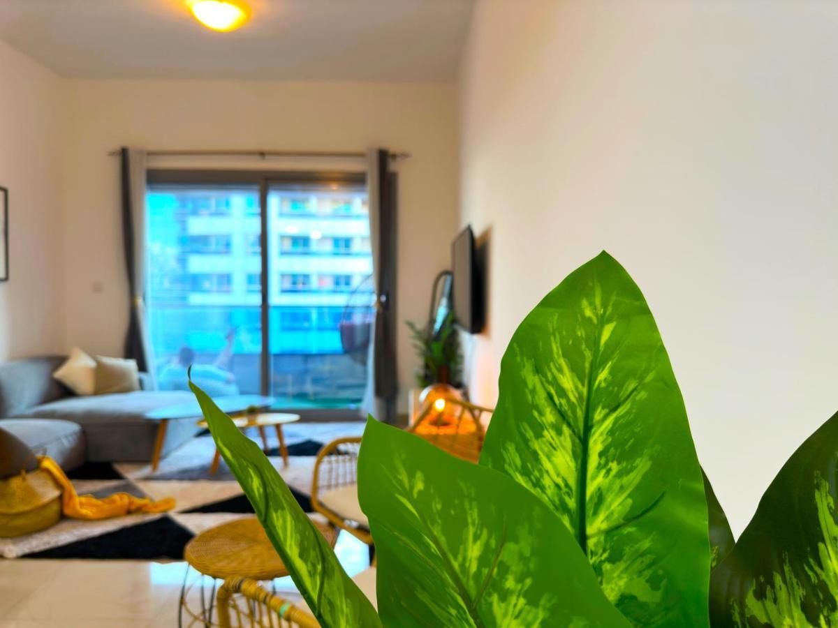 Apartment Luxury & Centric Flat With Balcony Views In Marina *