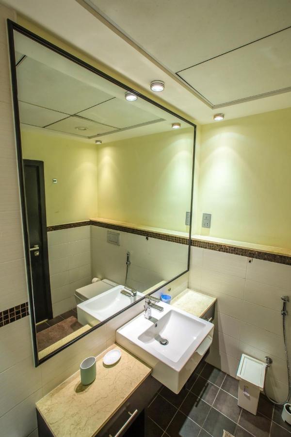 Well Located On 9 Floor Sky View Tower Apartment Dubai