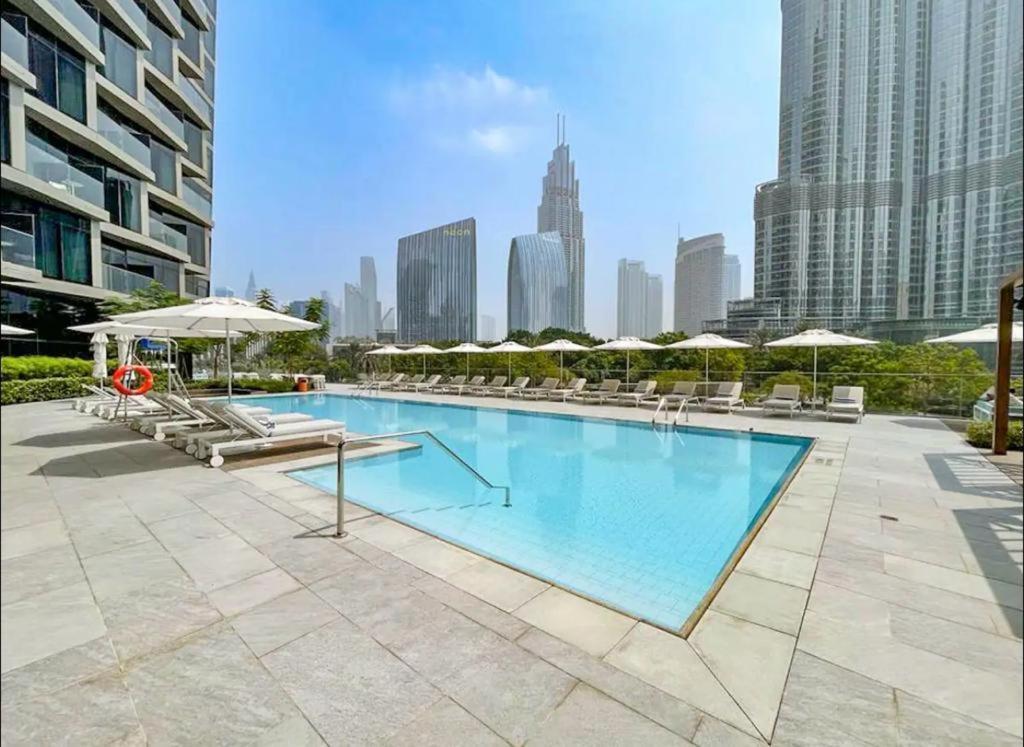 Deluxe 2br With Full Burj Khalifa And Fountain View Apartment *
