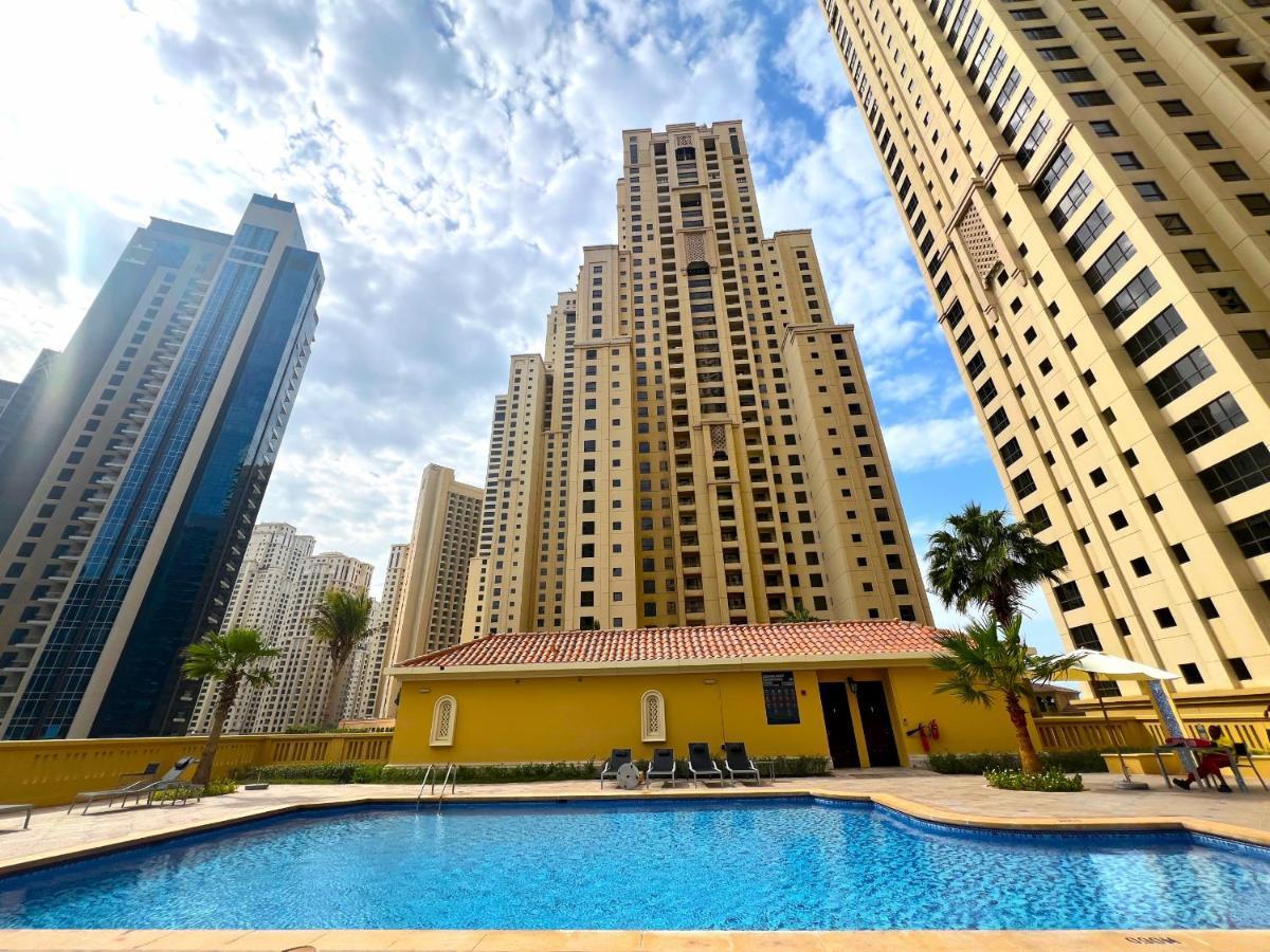 Rimal 3, Jumeirah - Mint Dubai