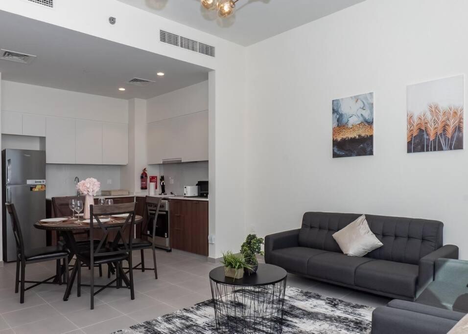 Stonetree - Furnished 1br In Peaceful Community Dubai