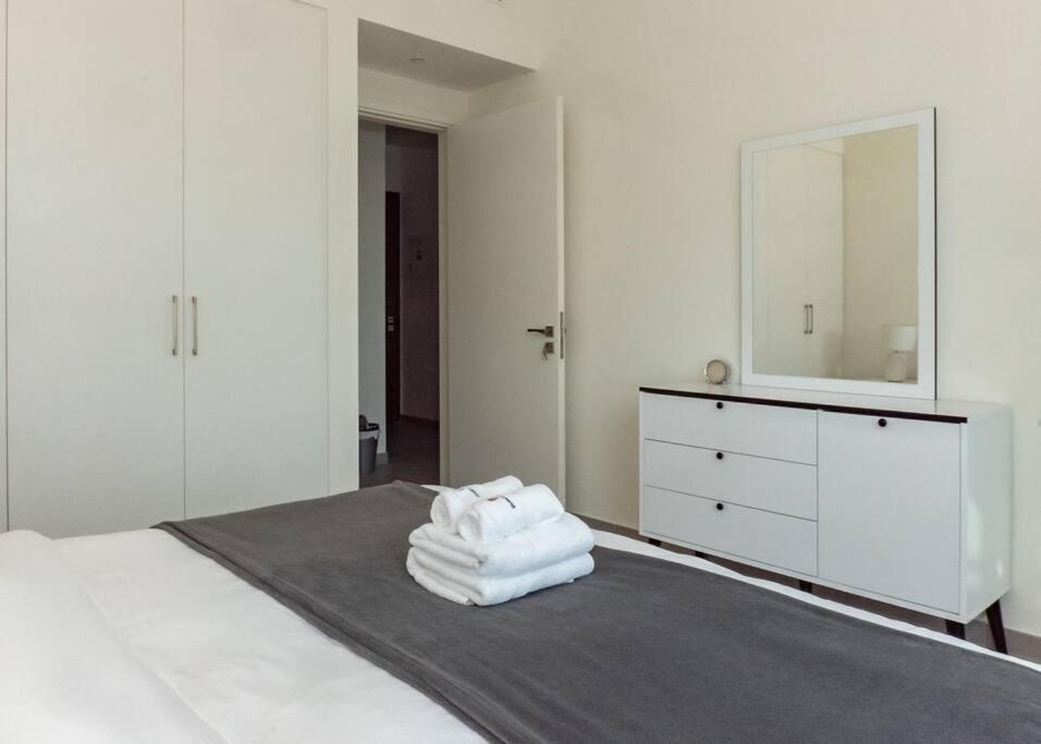 Stonetree - Furnished 1br In Peaceful Community *