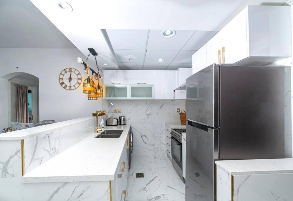 Daire Luxury 2 Bedroom In Marina & Jbr Dubai