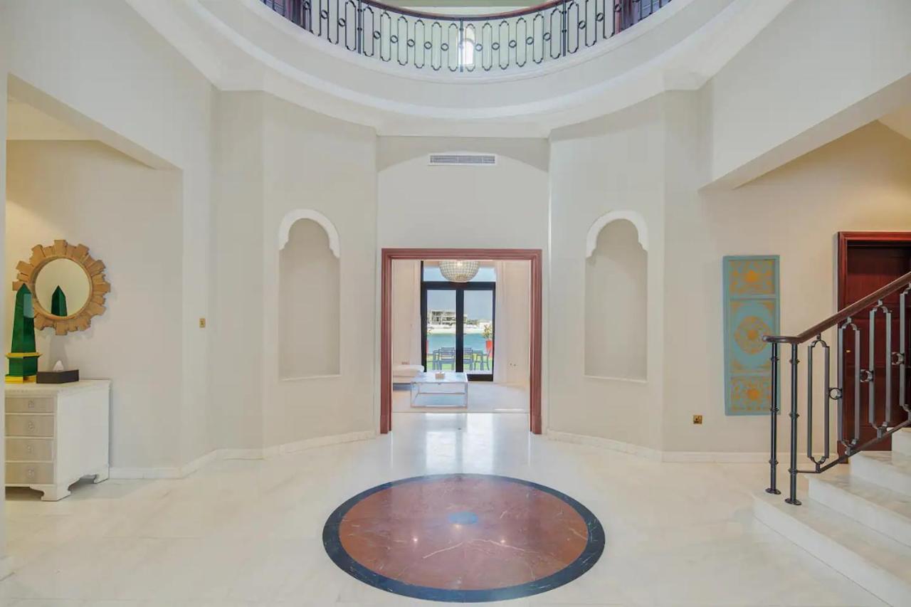 Villa Frond F, Beachfront Villa, Palm Jumeirah - Mint *