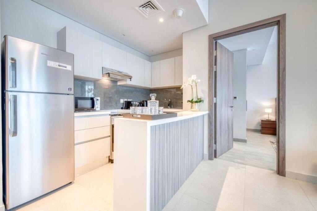 Sol Avenue - Luxury 1 Bedroom With Full Burj Khalifa View Dubai