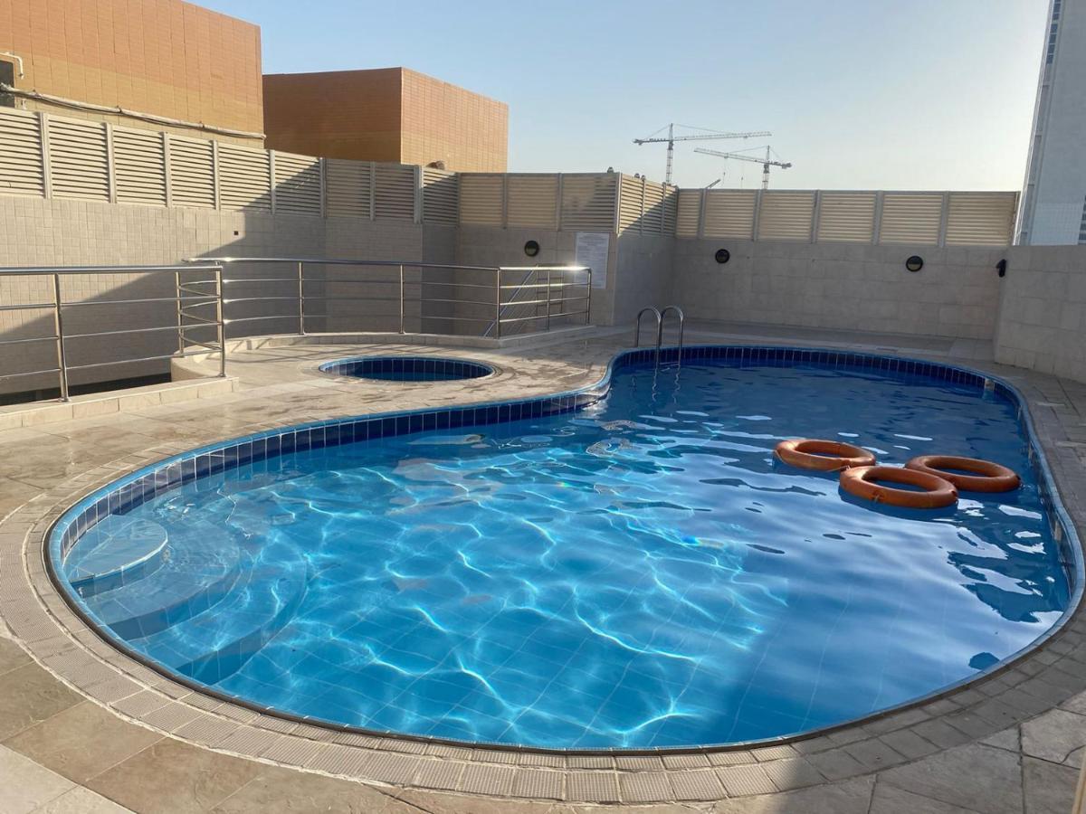 Beautiful Bedroom In Al Barsha Near Mashreq Metro Pansiyon