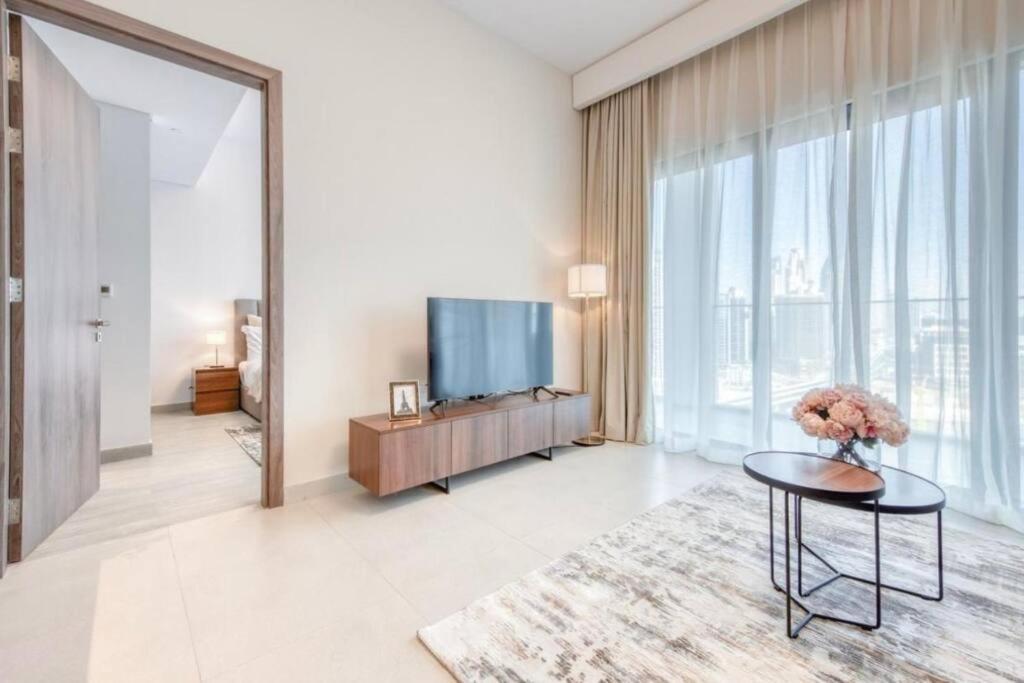 Apartment Sol Avenue - Luxury 1 Bedroom With Full Burj Khalifa View *