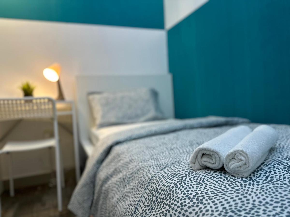 Epic Partition In Barsha Near Metro Homestay Dubai