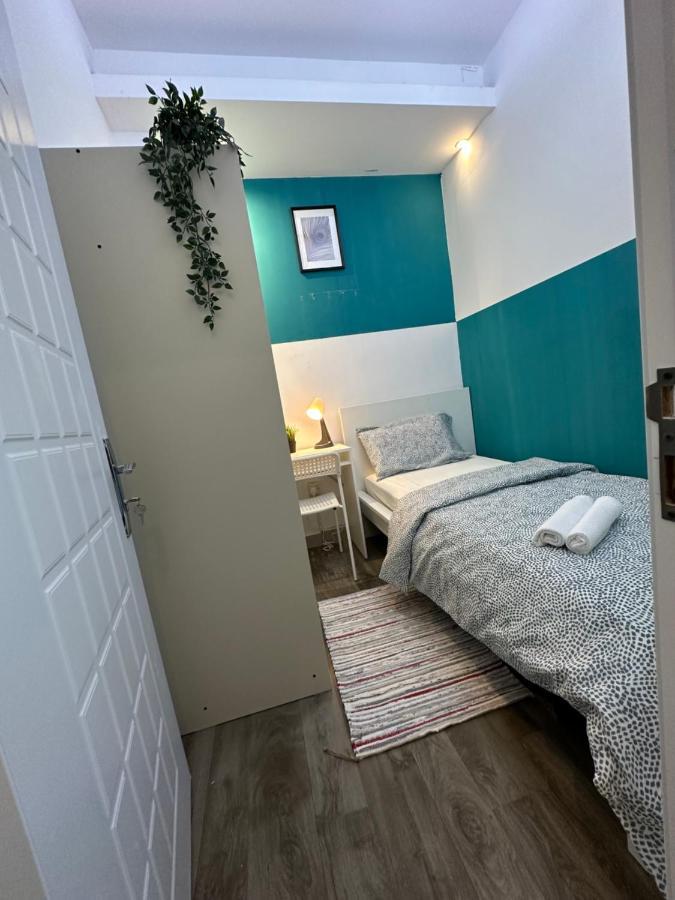 Epic Partition In Barsha Near Metro * Dubai