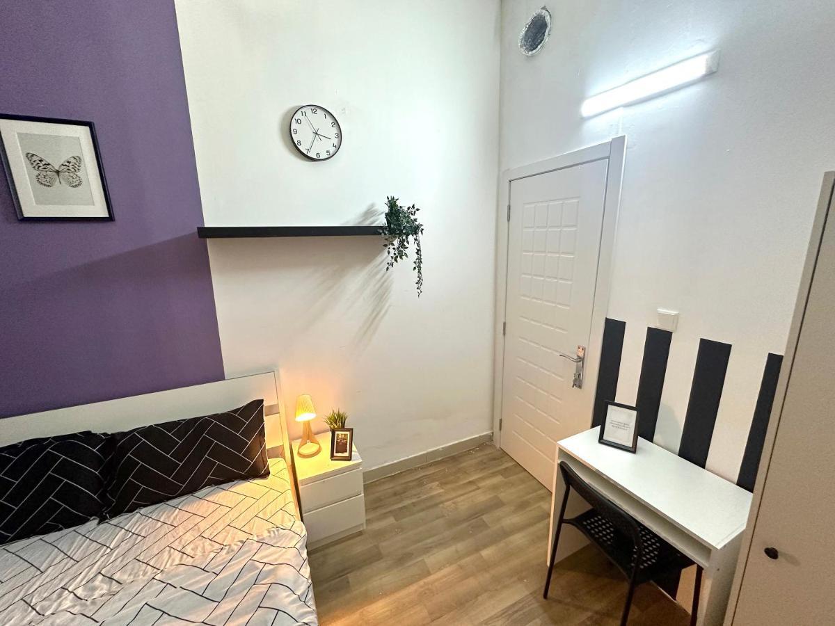 Beautiful Double Partition In Tecom Near Icm Metro Homestay *