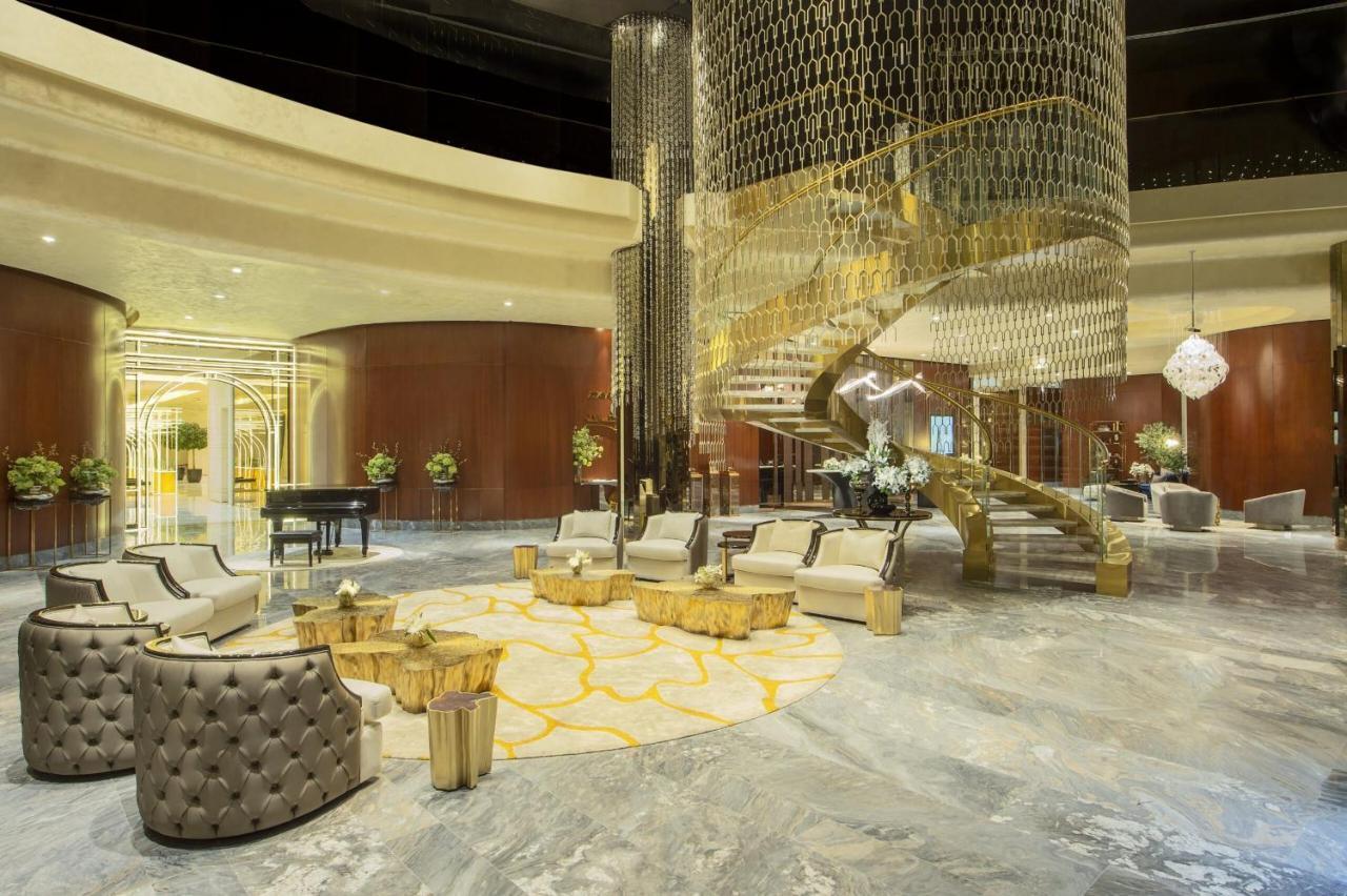 Paramount Towers - Elegant Dubai