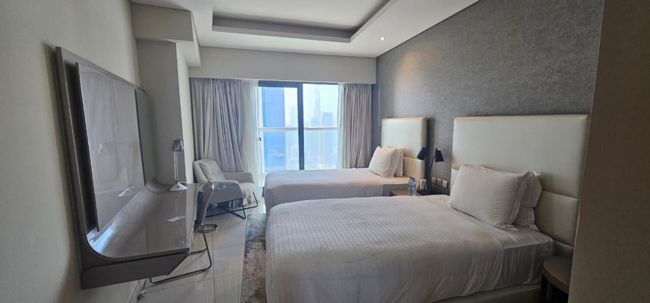 Paramount Towers - Elegant *