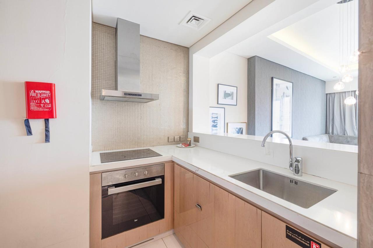 Paramount Towers - Elegant * Dubai