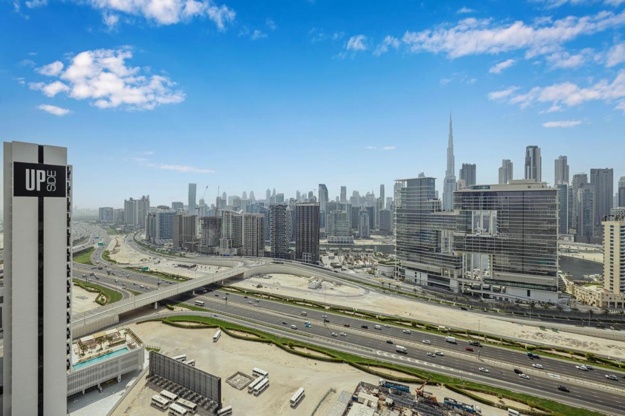 Paramount Towers - Elegant Dubai