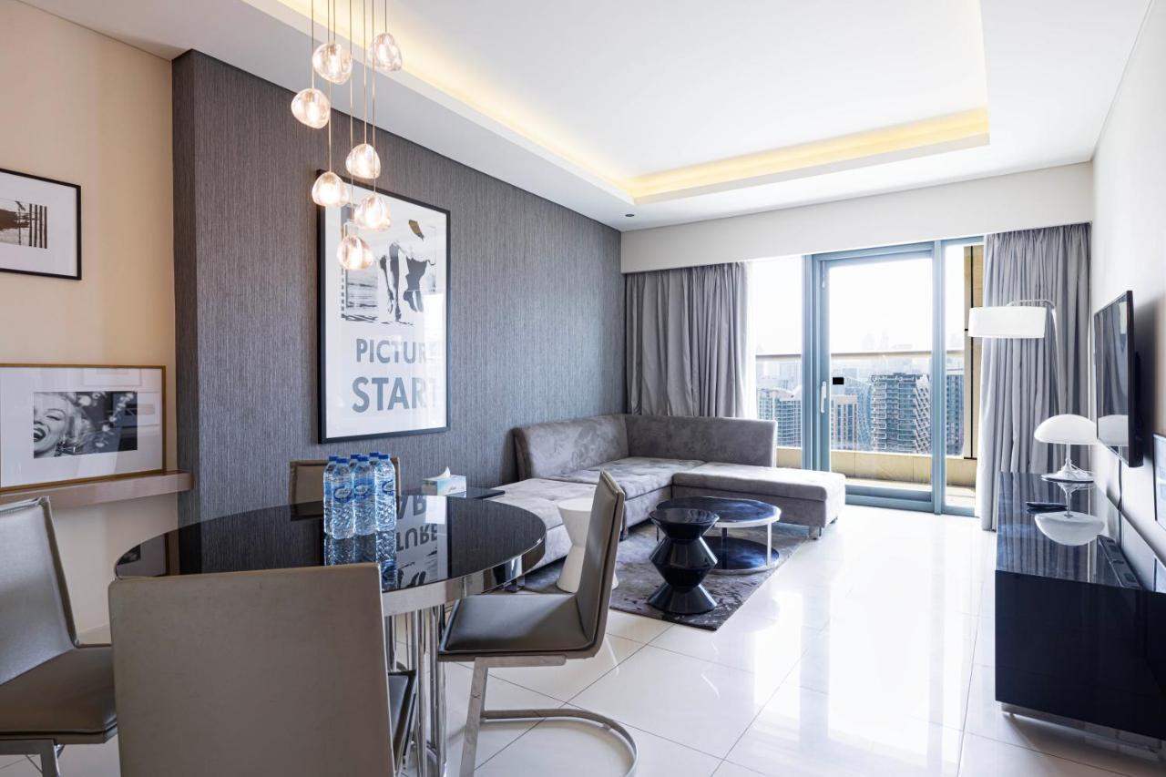 Paramount Towers - Elegant