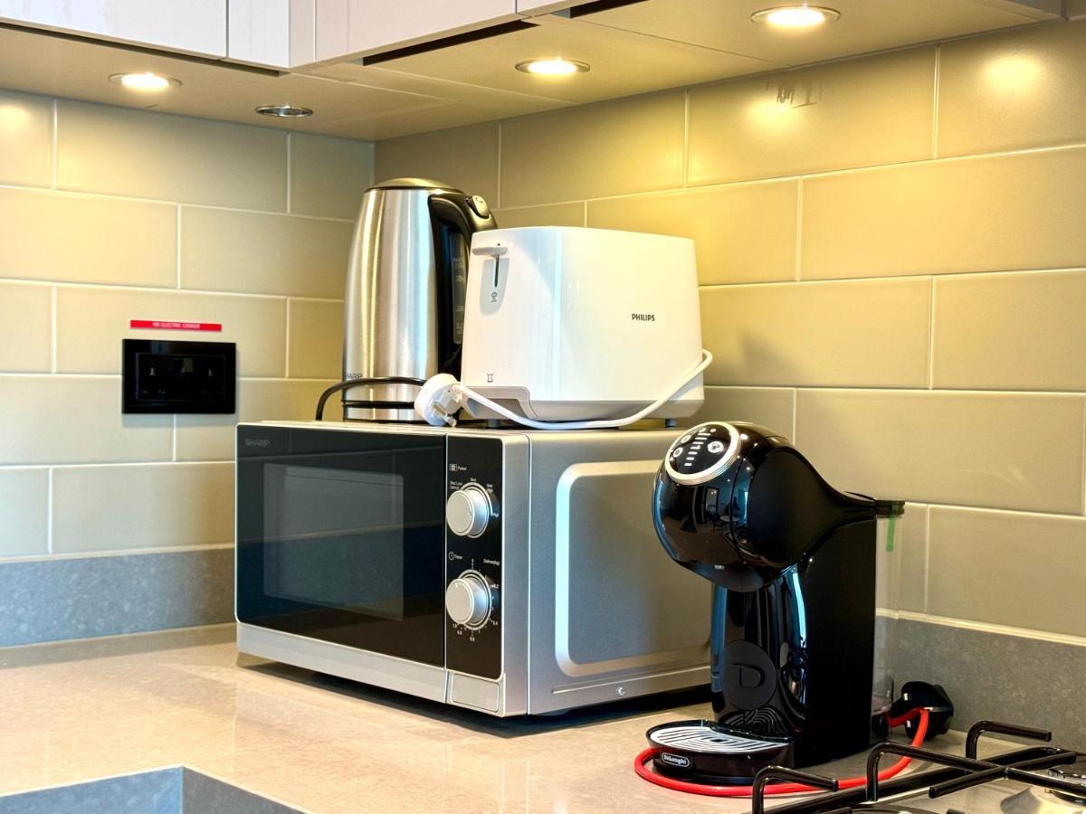 Apartment Stylish Brand New 1 Bedroom Dubai