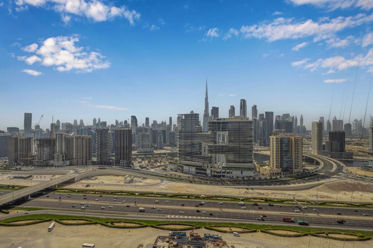 Paramount Towers - Elegant * Dubai