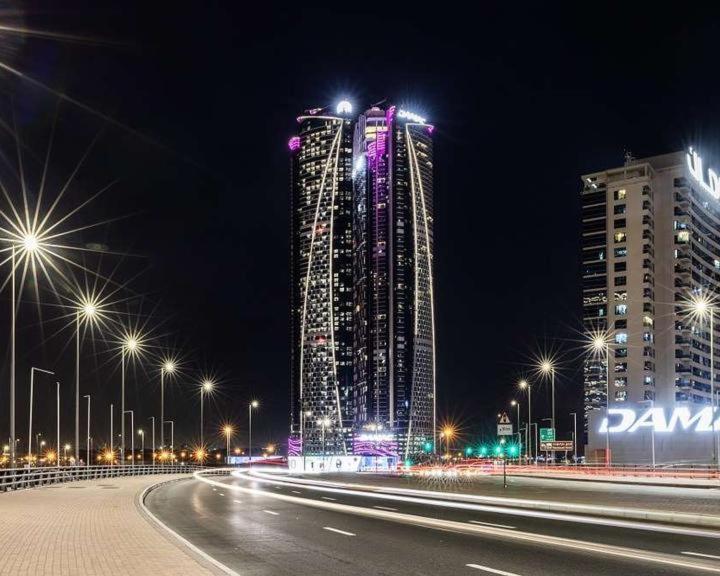 Paramount Towers - Elegant Apartamento Dubai