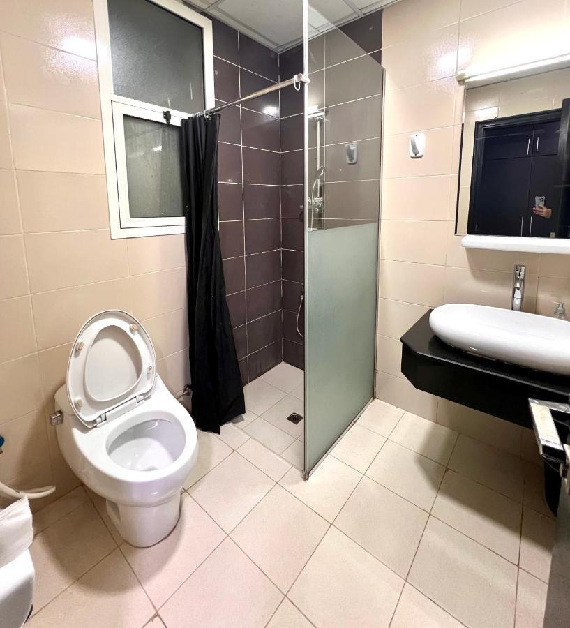 Apartment Furnished In Marina Dubai