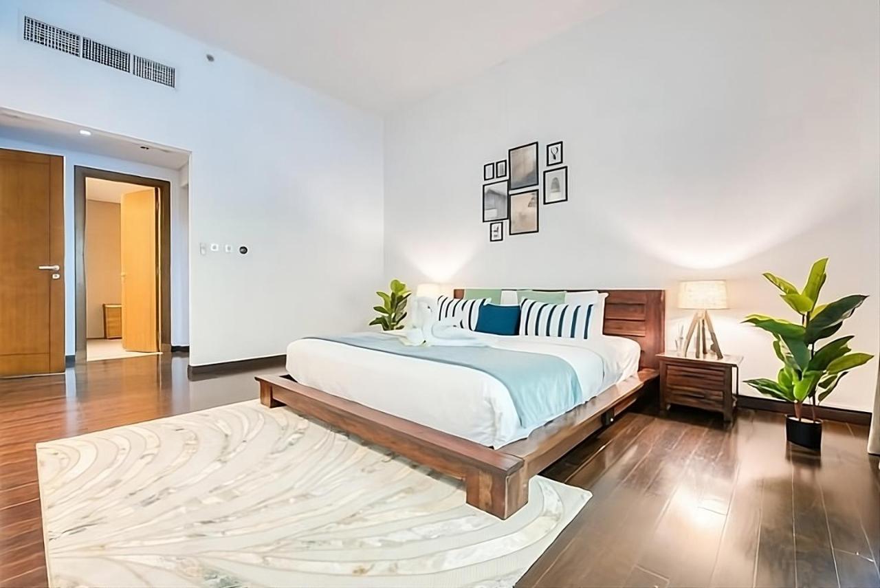 Direct Access To Nakheel Mall At The Heart Of The Palm * Dubai