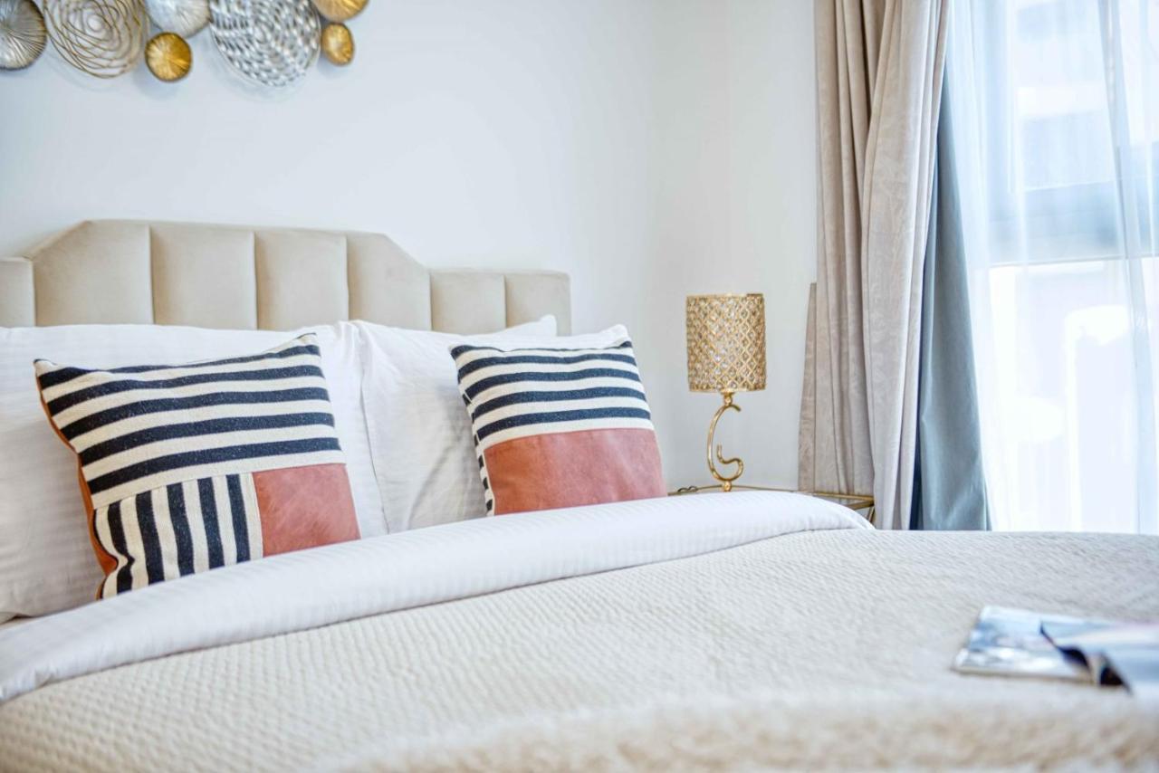 The Smart Concierge - Pantheon Elysee Apartment